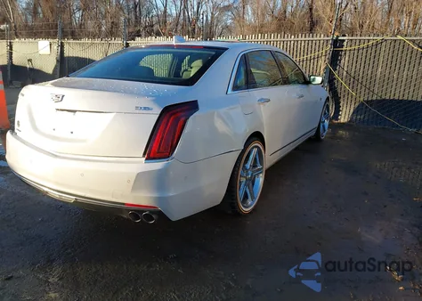2017 Cadillac Ct6 Luxury z USA, uszkodzony, nr VIN 1G6KD5RS0HU138997